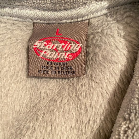 Starting Point Vest - Picture 5 of 6